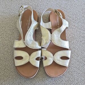 Kenneth Cole Jules Gold Metallic Sandals - Size 6.5